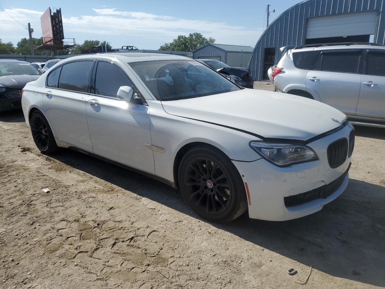 2014 BMW 750 Lxi - zdjęcie 4