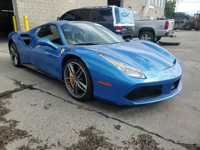 2017 Ferrari 488 Spider - zdjęcie 14
