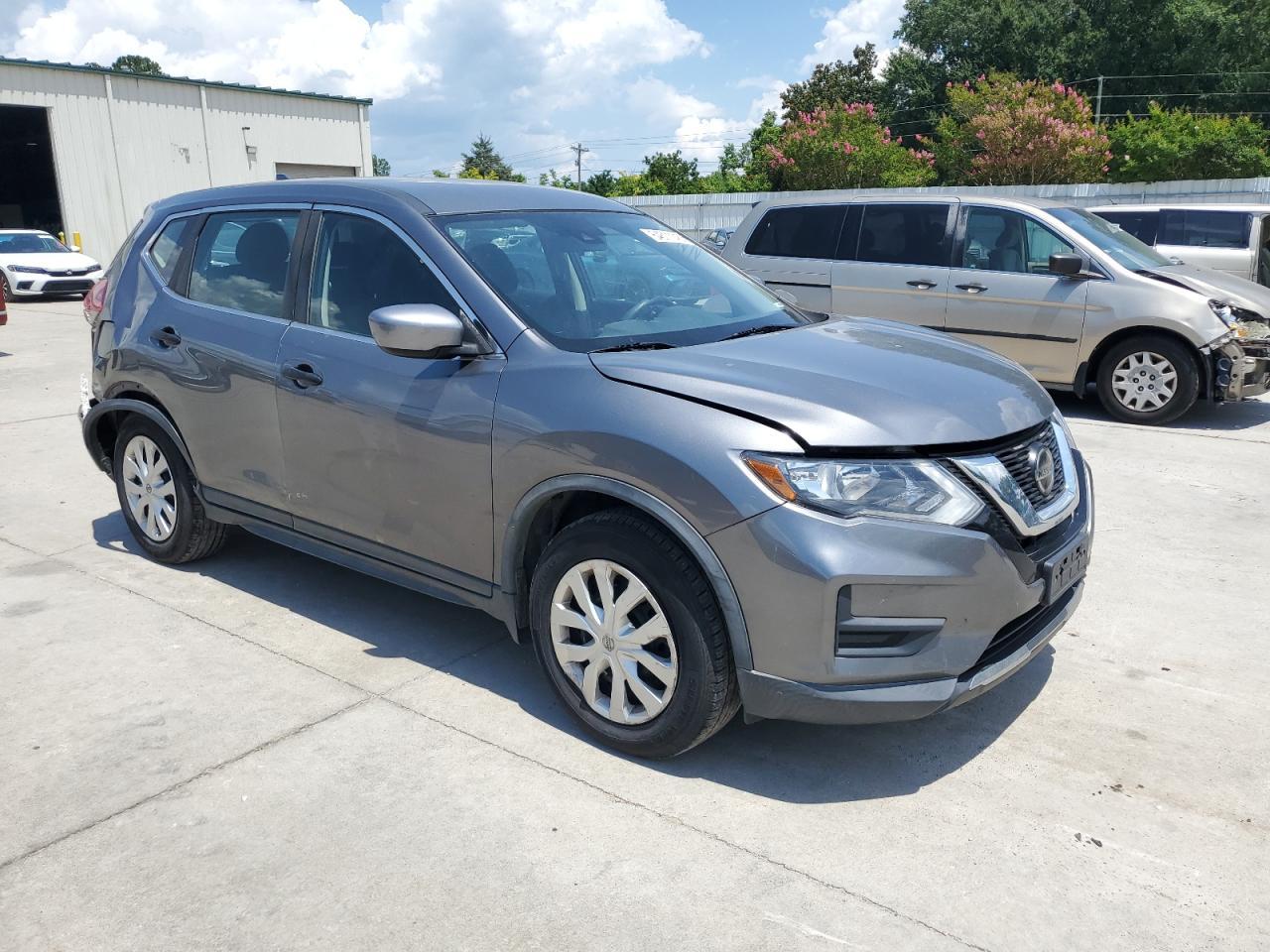 2019 Nissan Rogue S - zdjęcie 4