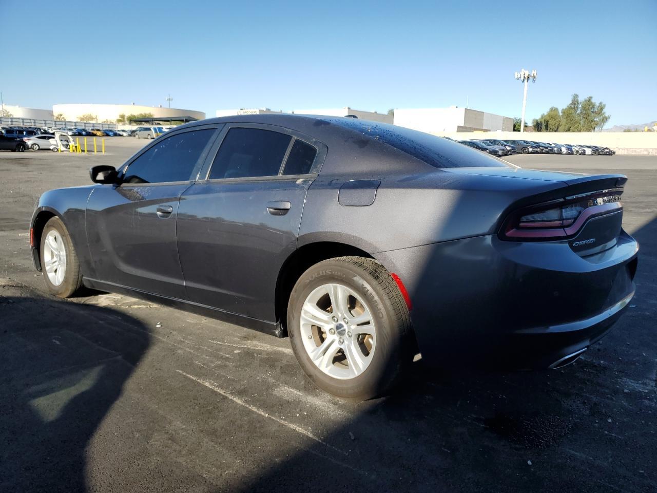 2022 Dodge Charger Sxt - zdjęcie 2