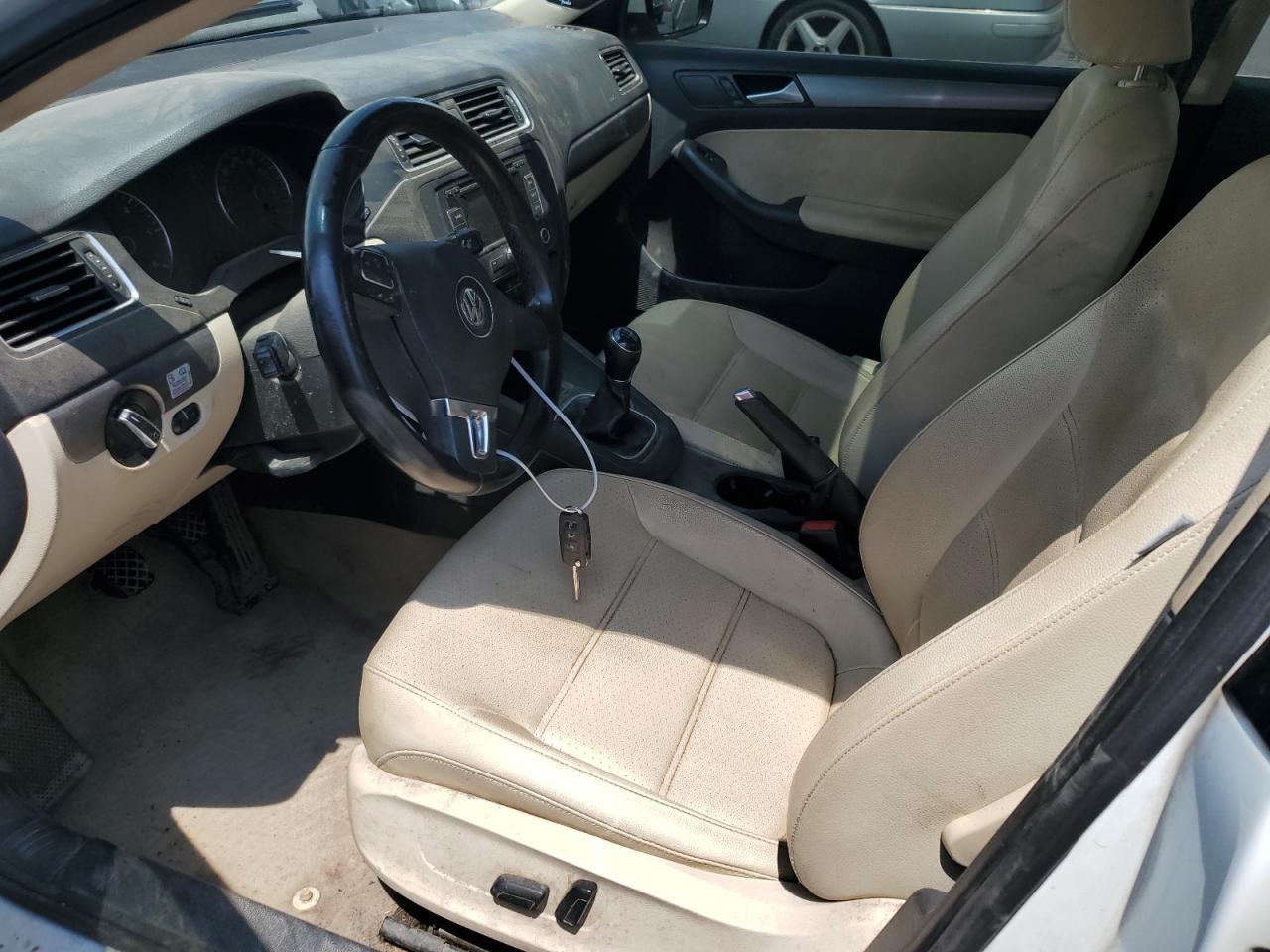 2014 Volkswagen Jetta - zdjęcie 7
