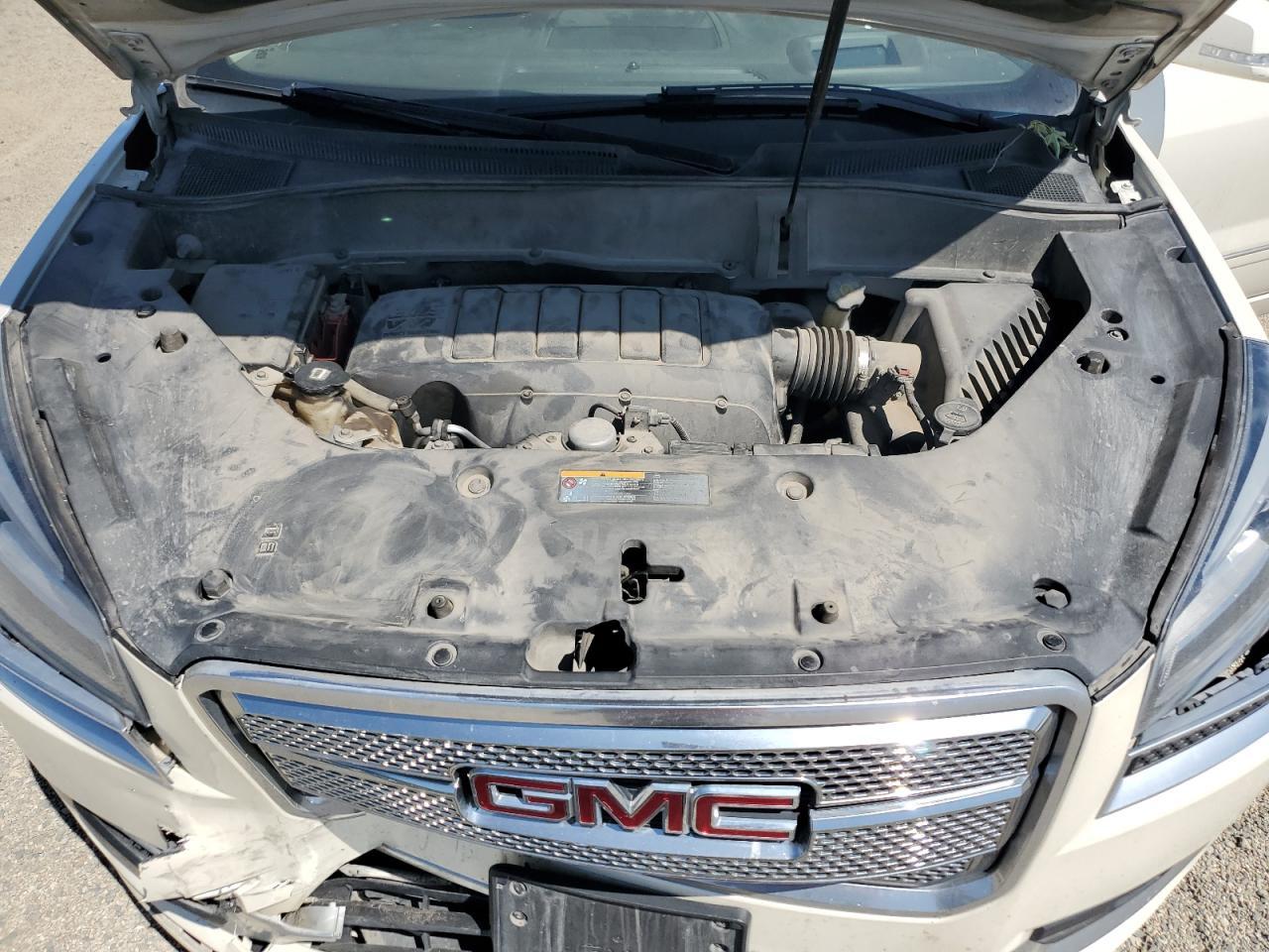 2015 GMC Acadia Denali - zdjęcie 12