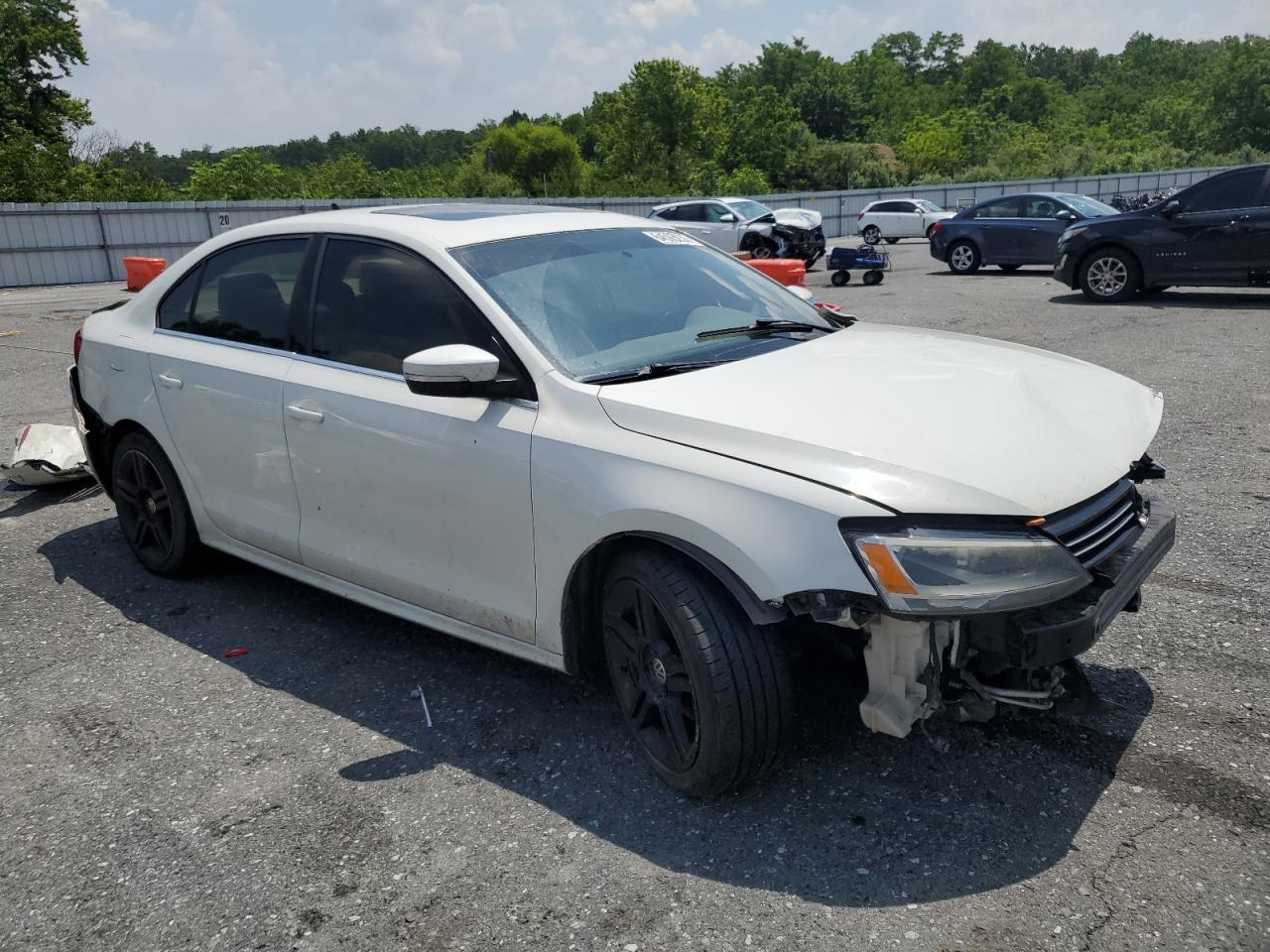 2014 Volkswagen Jetta - zdjęcie 4