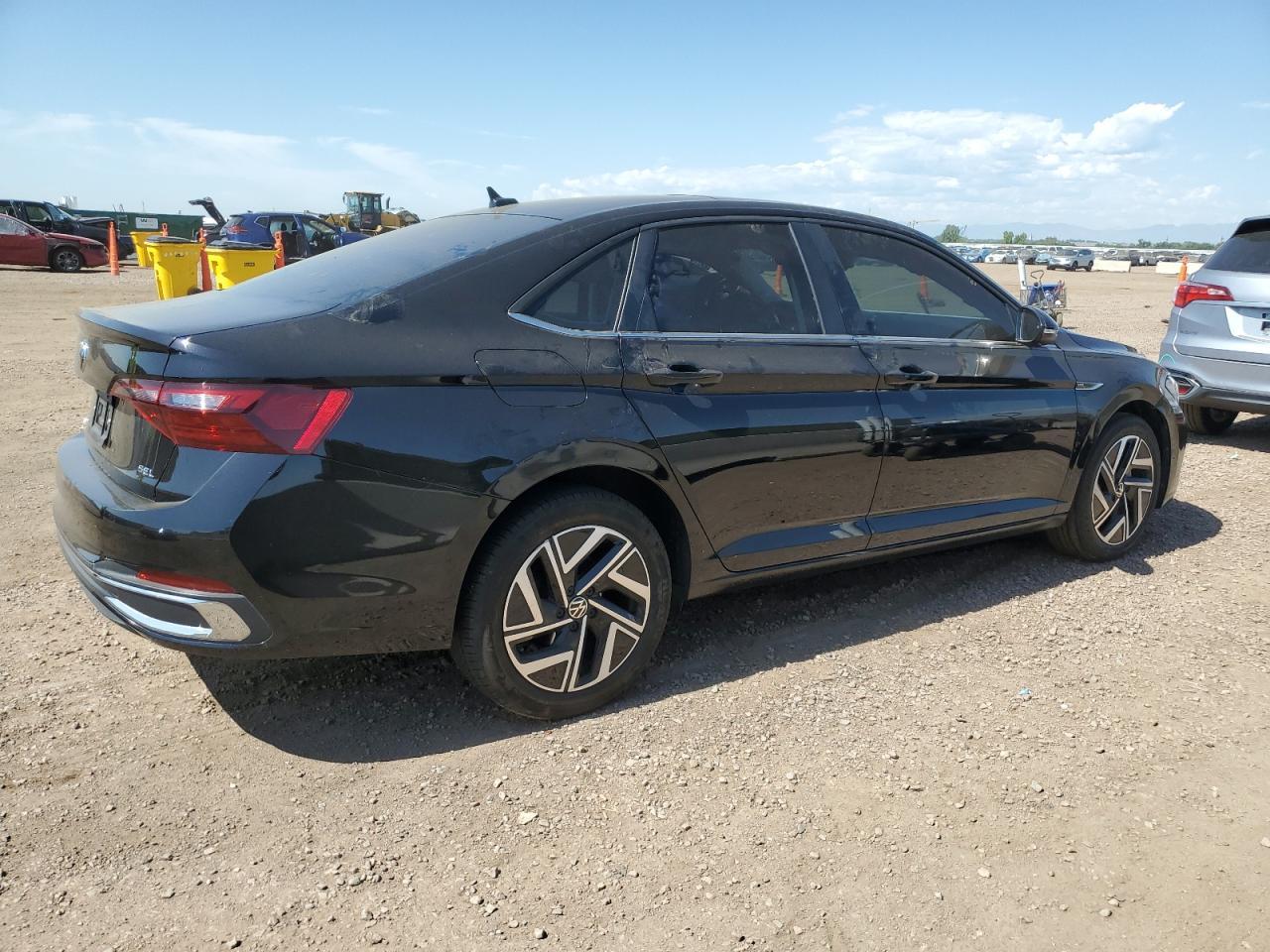 2024 Volkswagen Jetta Sel - zdjęcie 3