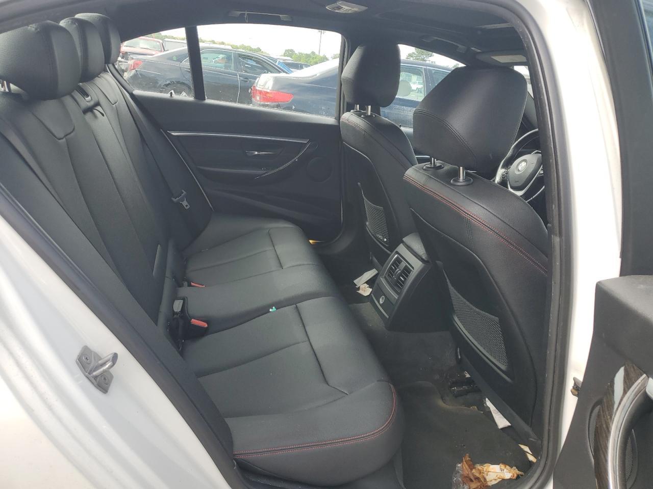 2017 BMW 330 Xi - zdjęcie 10