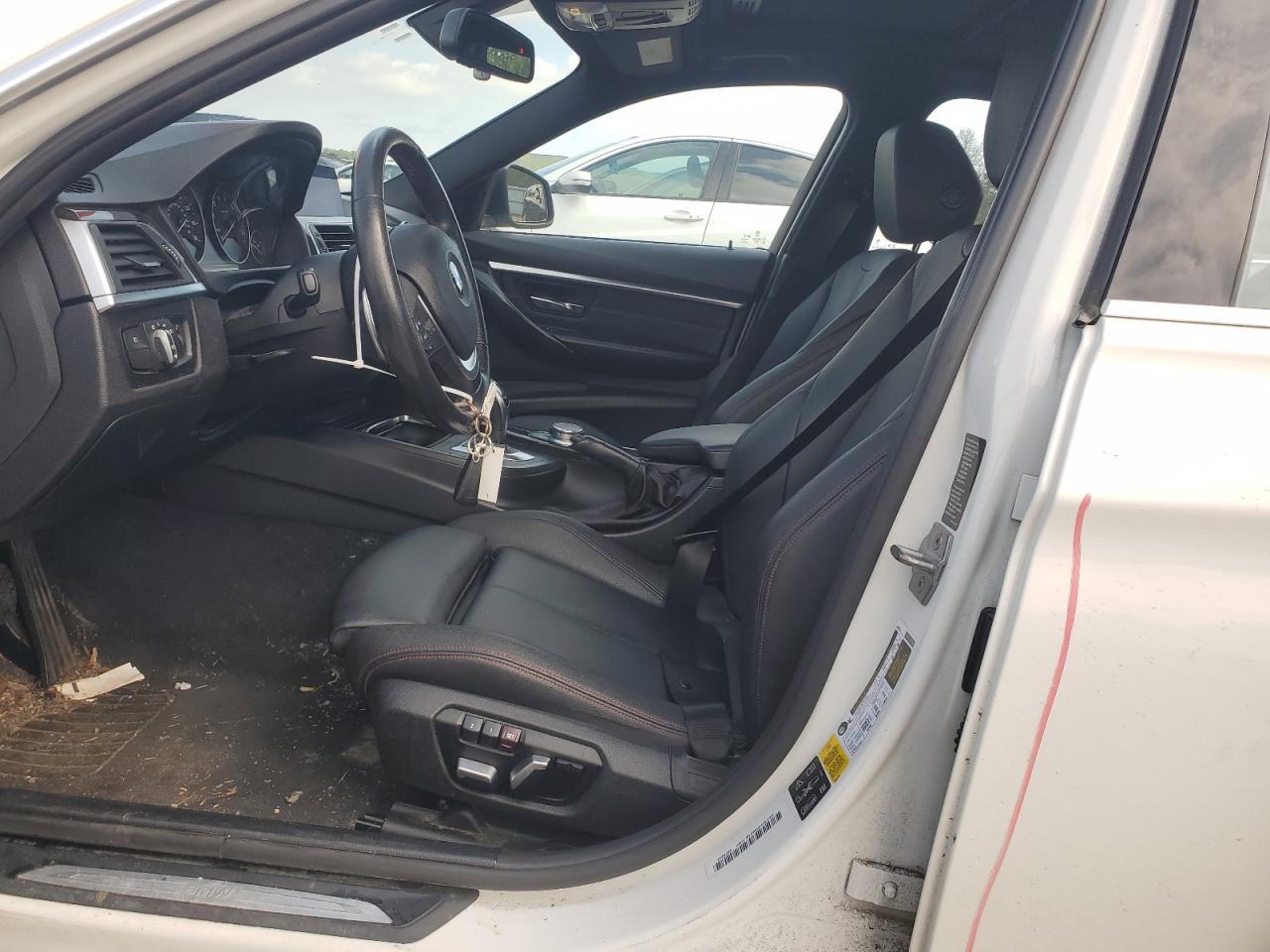 2017 BMW 330 Xi - zdjęcie 7