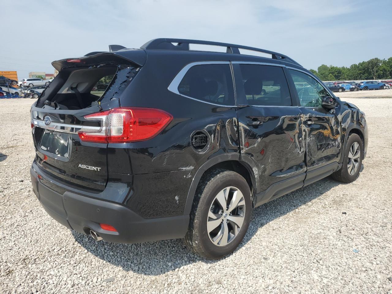 2024 Subaru Ascent Premium - zdjęcie 3