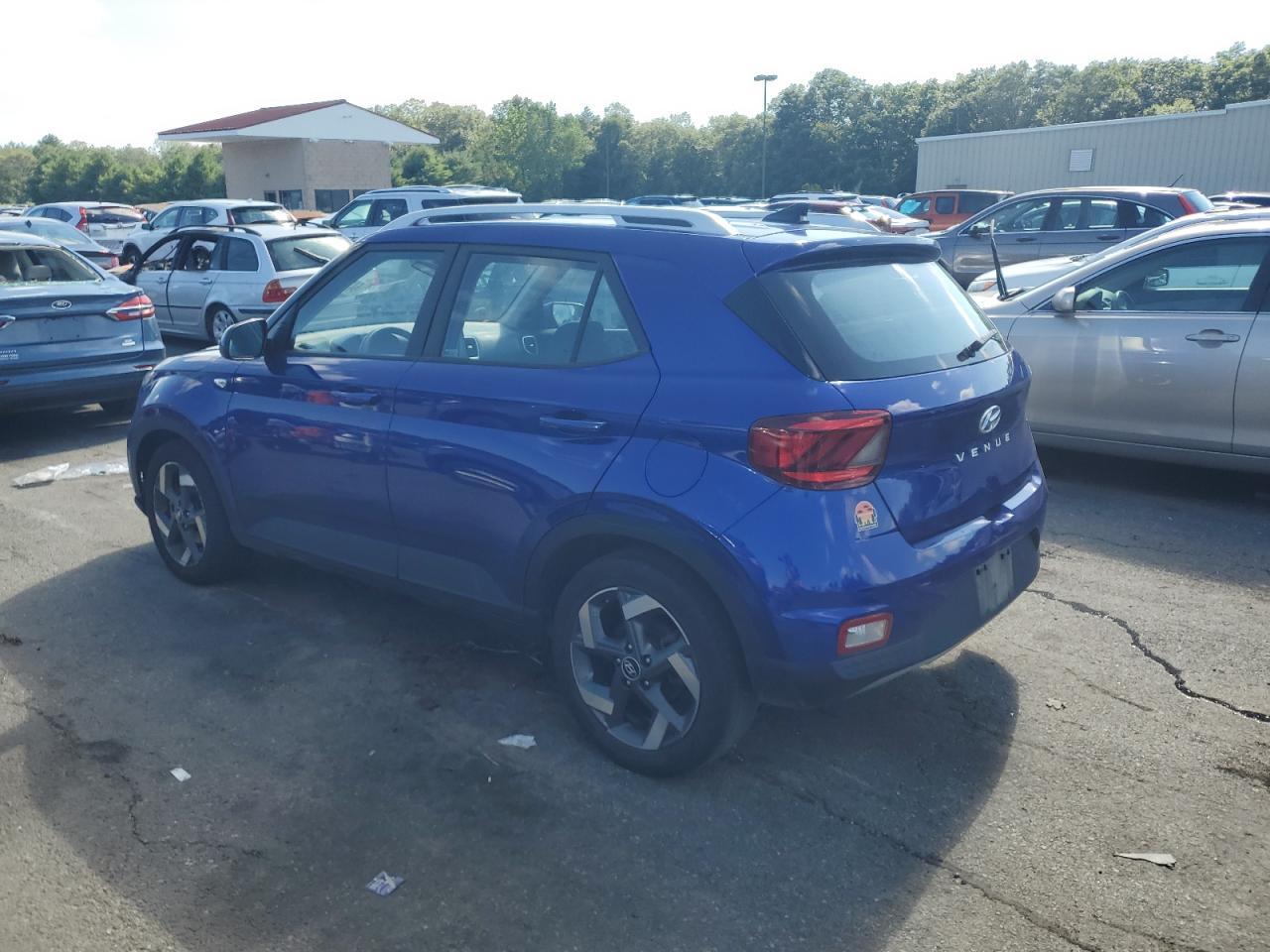 2022 Hyundai Venue Sel - zdjęcie 2