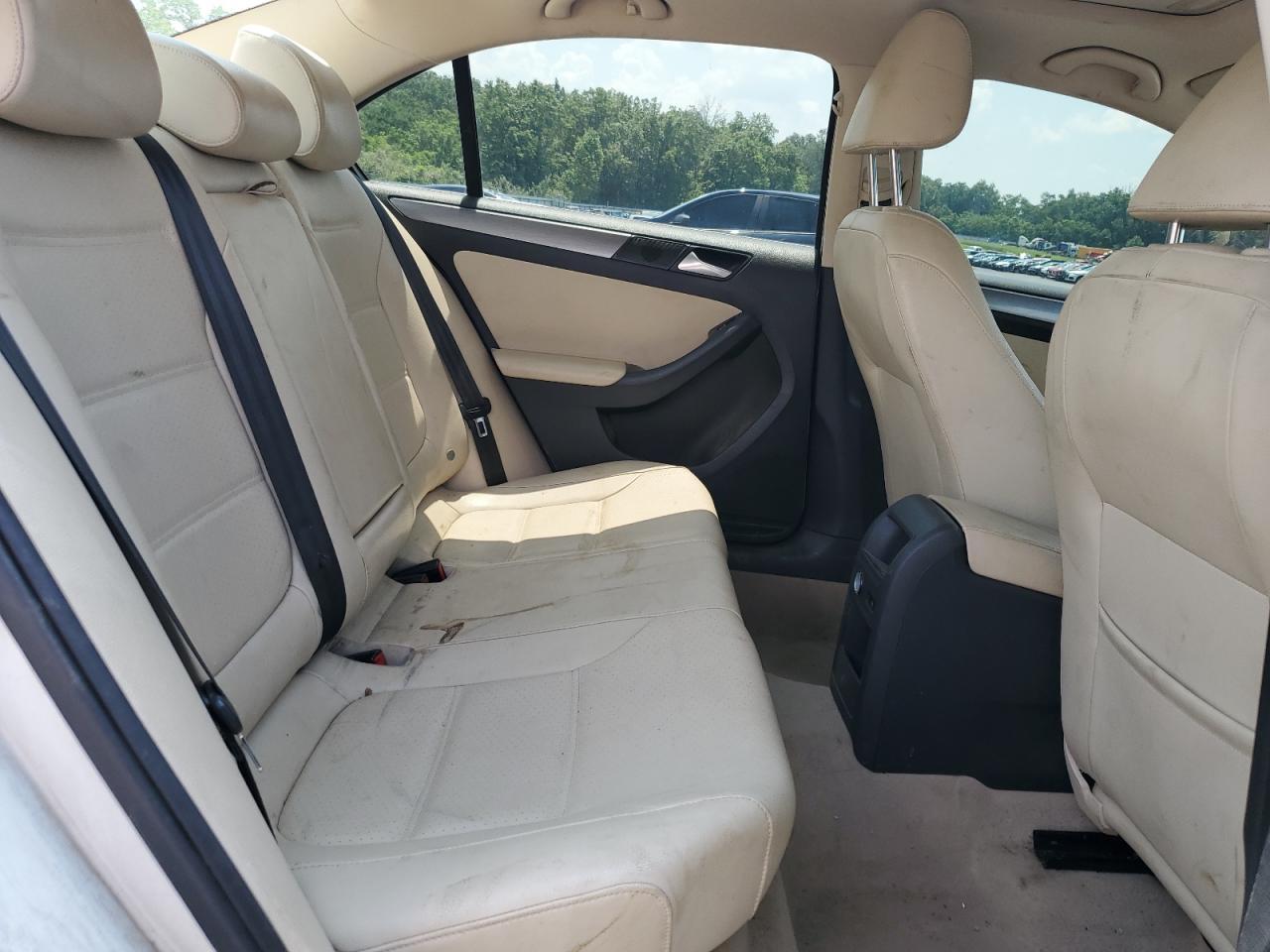 2014 Volkswagen Jetta - zdjęcie 10