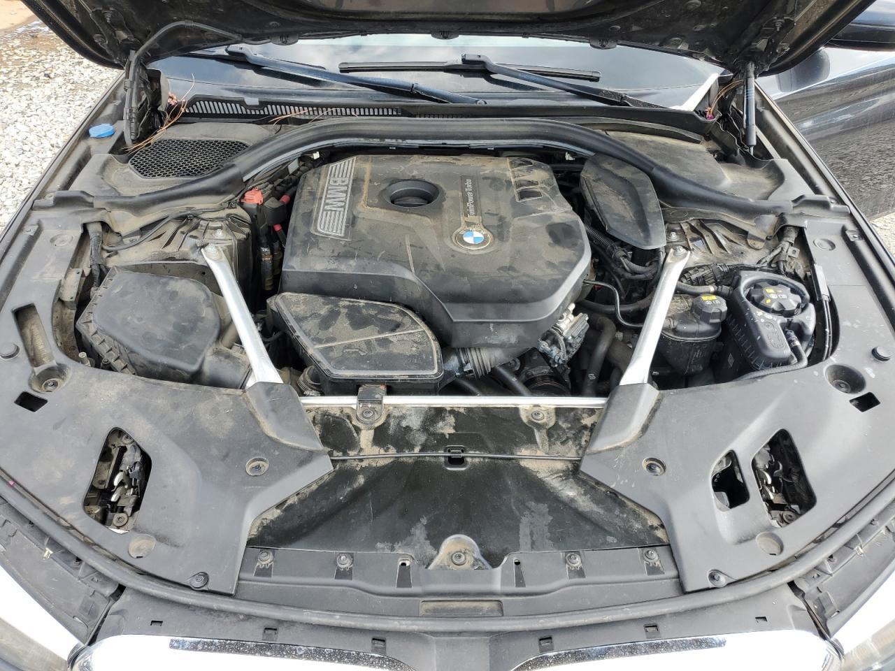 2018 BMW 530 Xi - zdjęcie 11