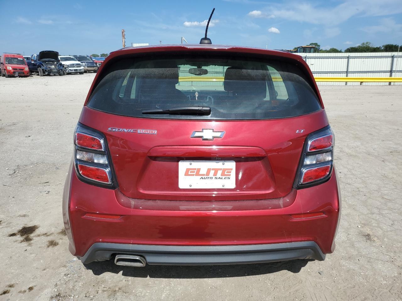 2017 Chevrolet Sonic Lt - zdjęcie 6