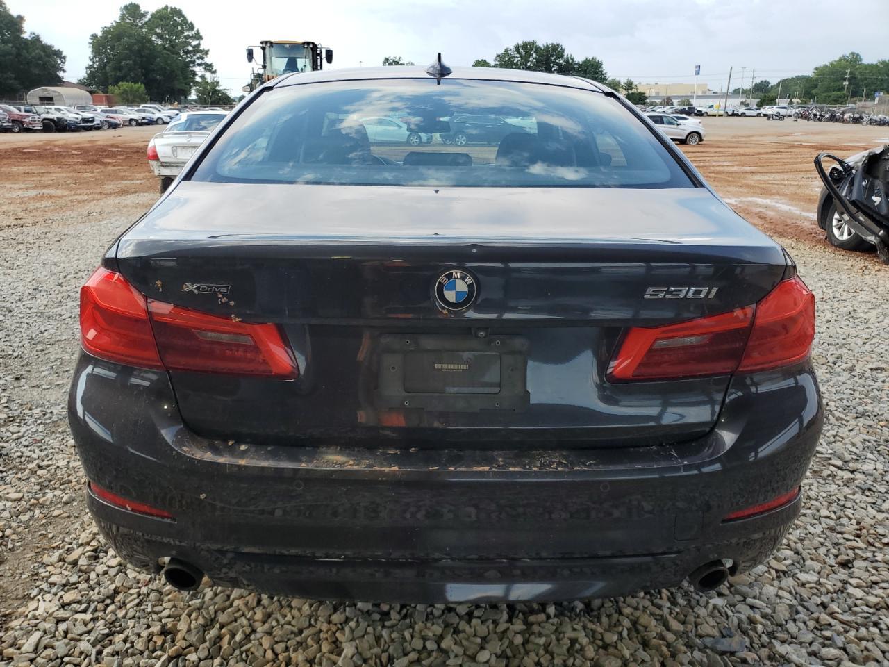 2018 BMW 530 Xi - zdjęcie 6