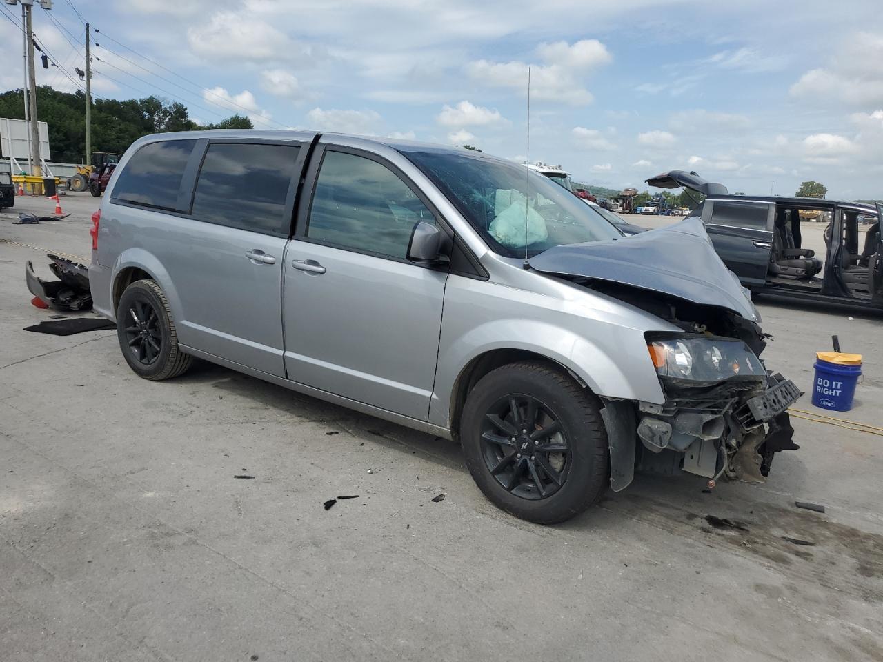 2020 Dodge Caravan - zdjęcie 4