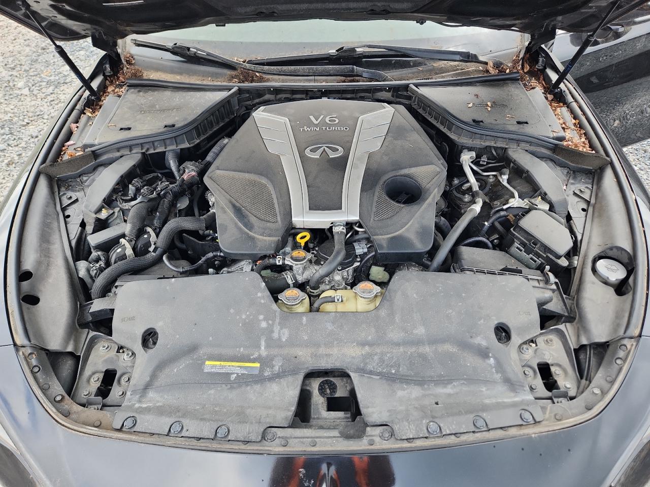 2017 Infiniti Q60 Red Sport 400 - zdjęcie 11