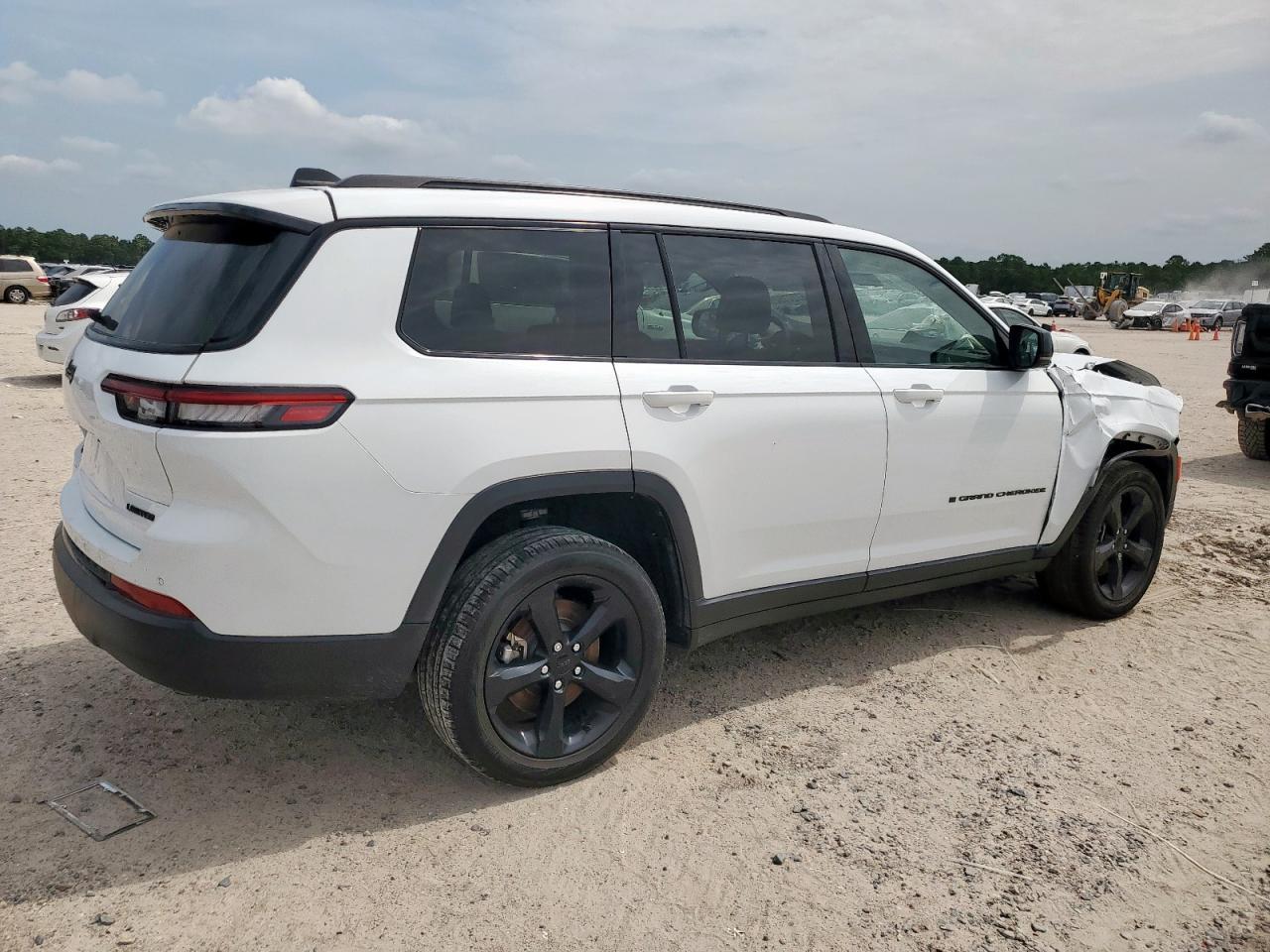 2023 Jeep Grand Cherokee L Limited - zdjęcie 3