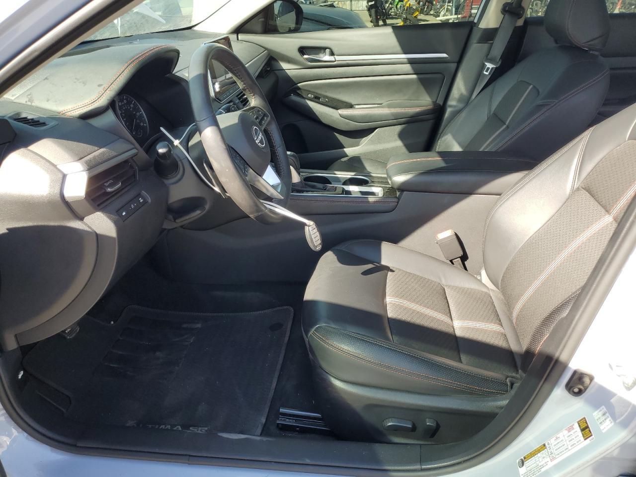 2024 Nissan Altima Sr - zdjęcie 7