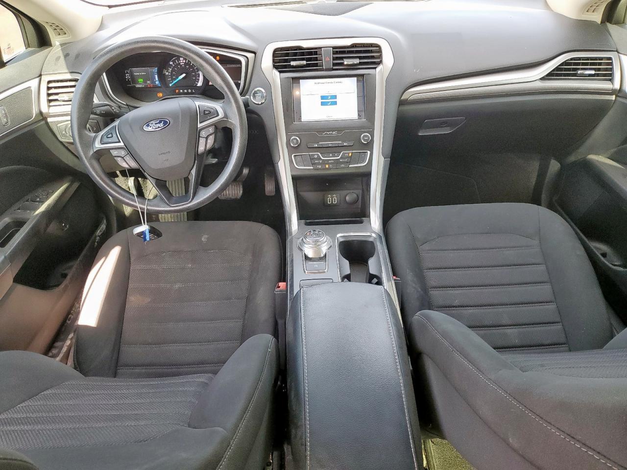 2019 Ford Fusion Se - zdjęcie 8