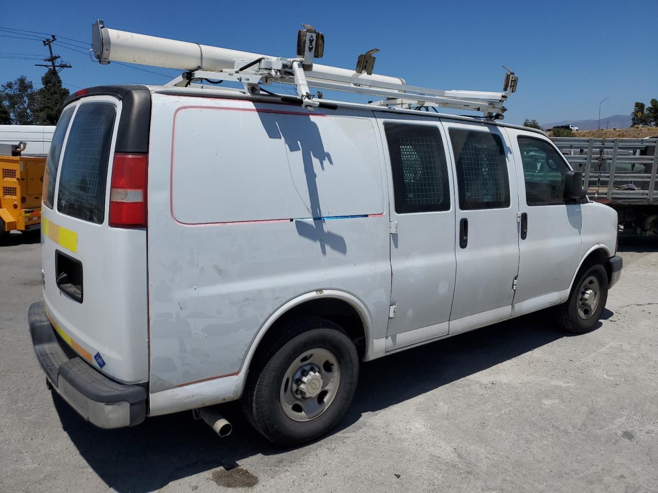 2014 Chevrolet Express G2500 - zdjęcie 3