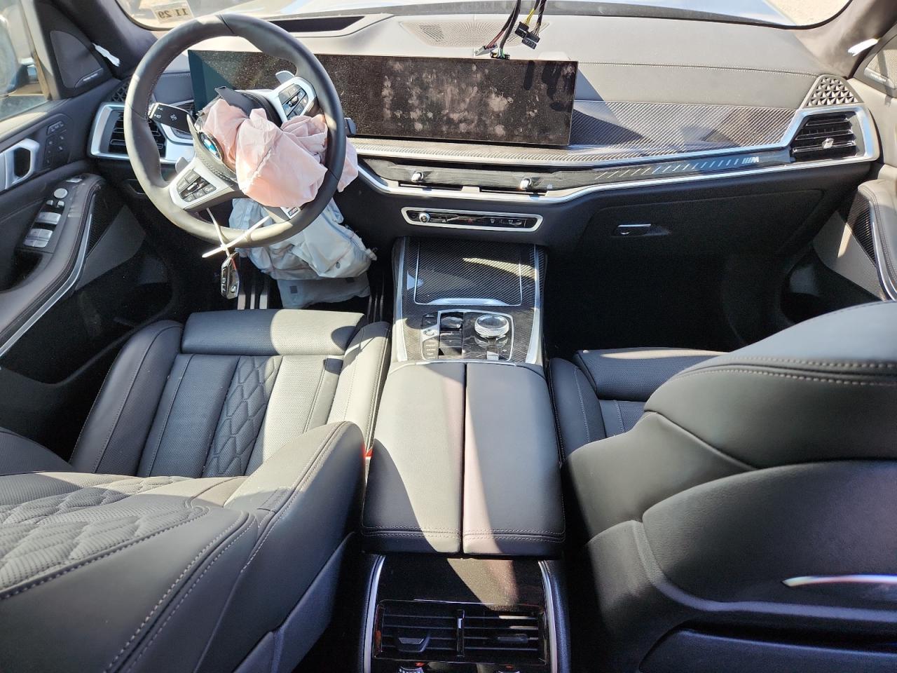2025 BMW X7 M60I - zdjęcie 8