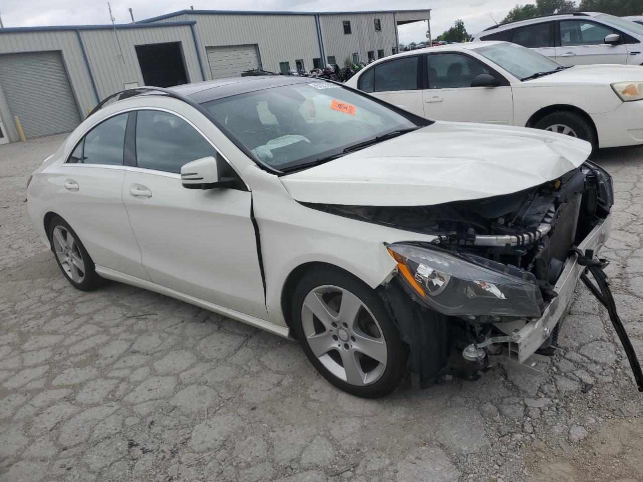2016 Mercedes-Benz Cla 250 - zdjęcie 4