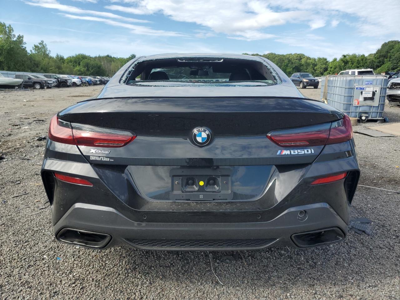 2024 BMW M850Xi - zdjęcie 6