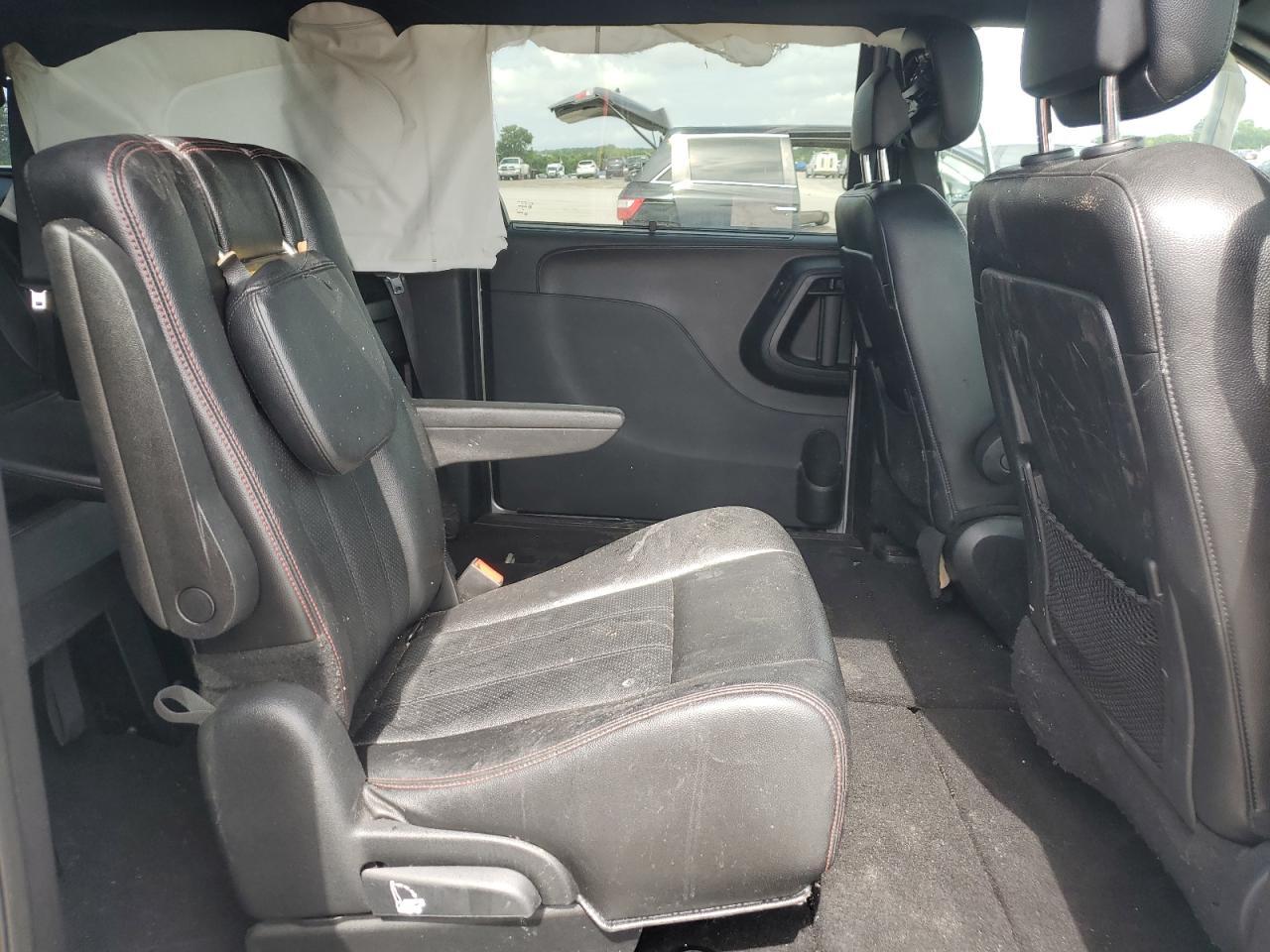 2020 Dodge Caravan - zdjęcie 11