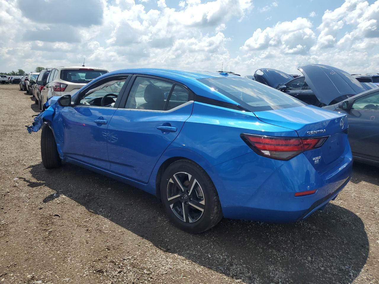 2024 Nissan Sentra Sv - zdjęcie 2