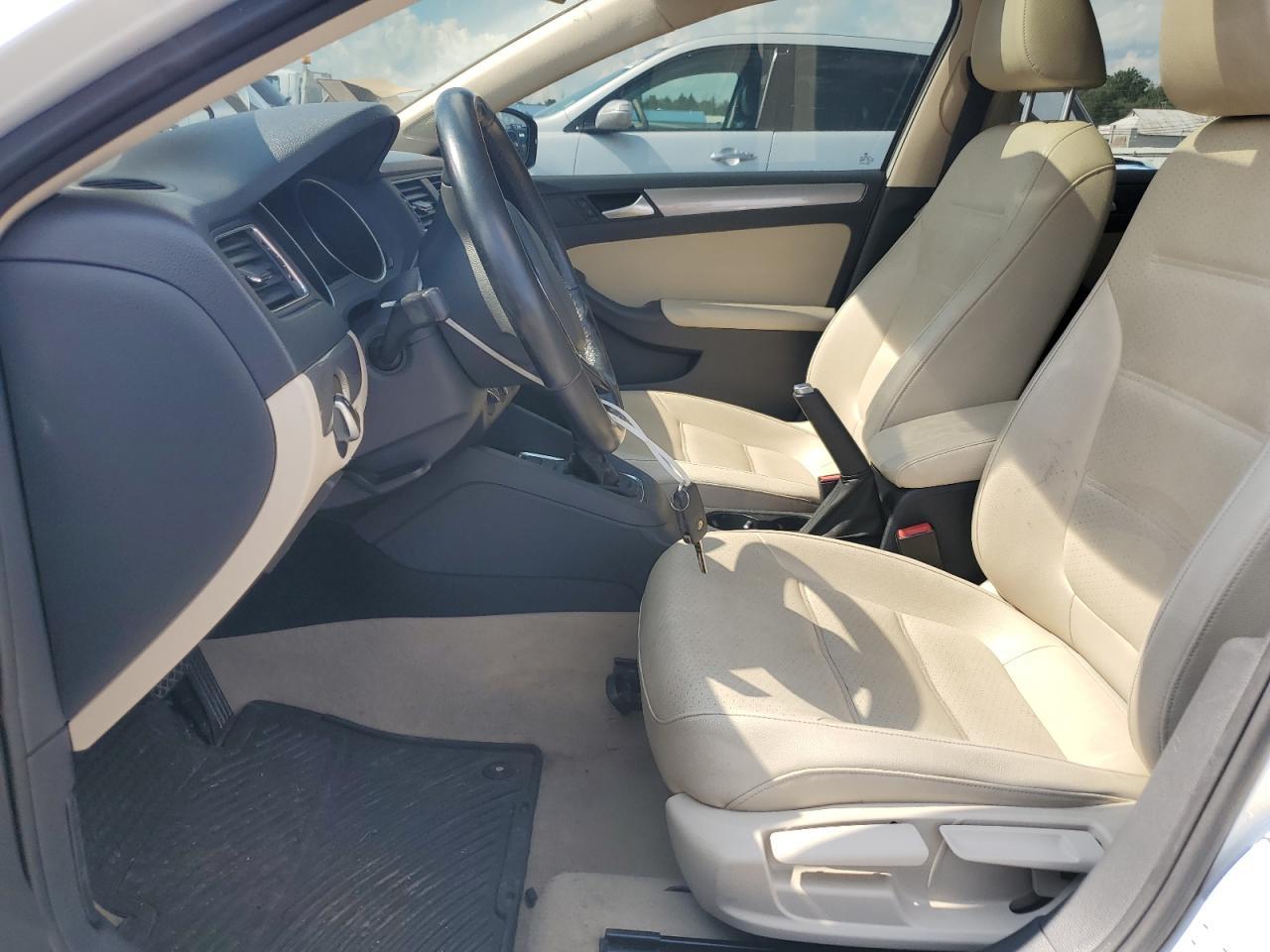 2015 Volkswagen Jetta - zdjęcie 7