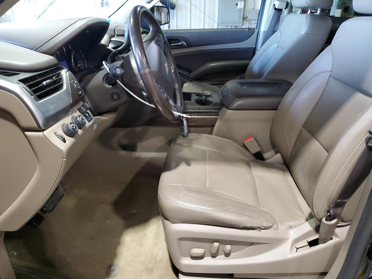 2017 Chevrolet Suburban K1500 Lt - zdjęcie 7