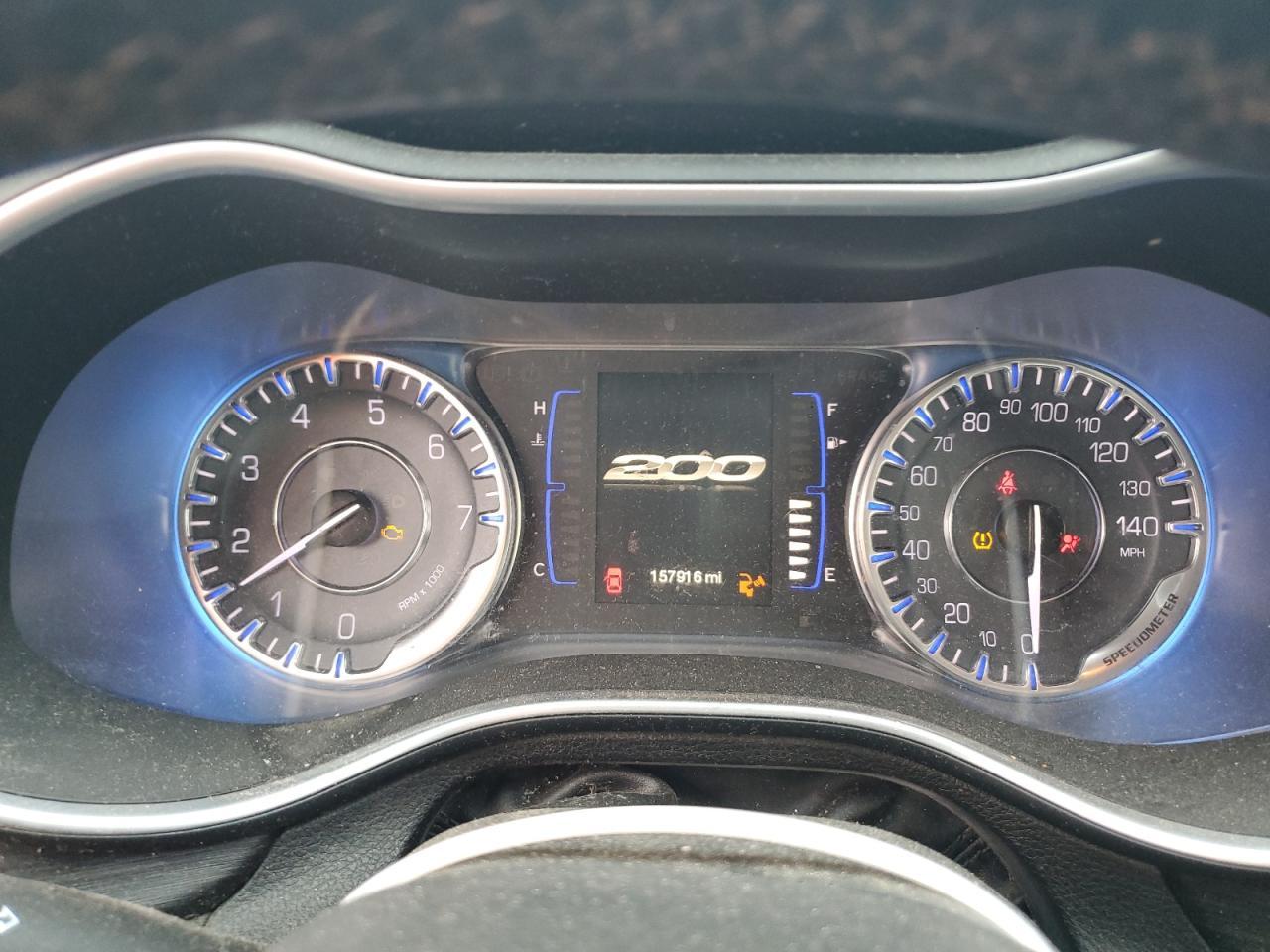 2015 Chrysler 200 Limited - zdjęcie 9