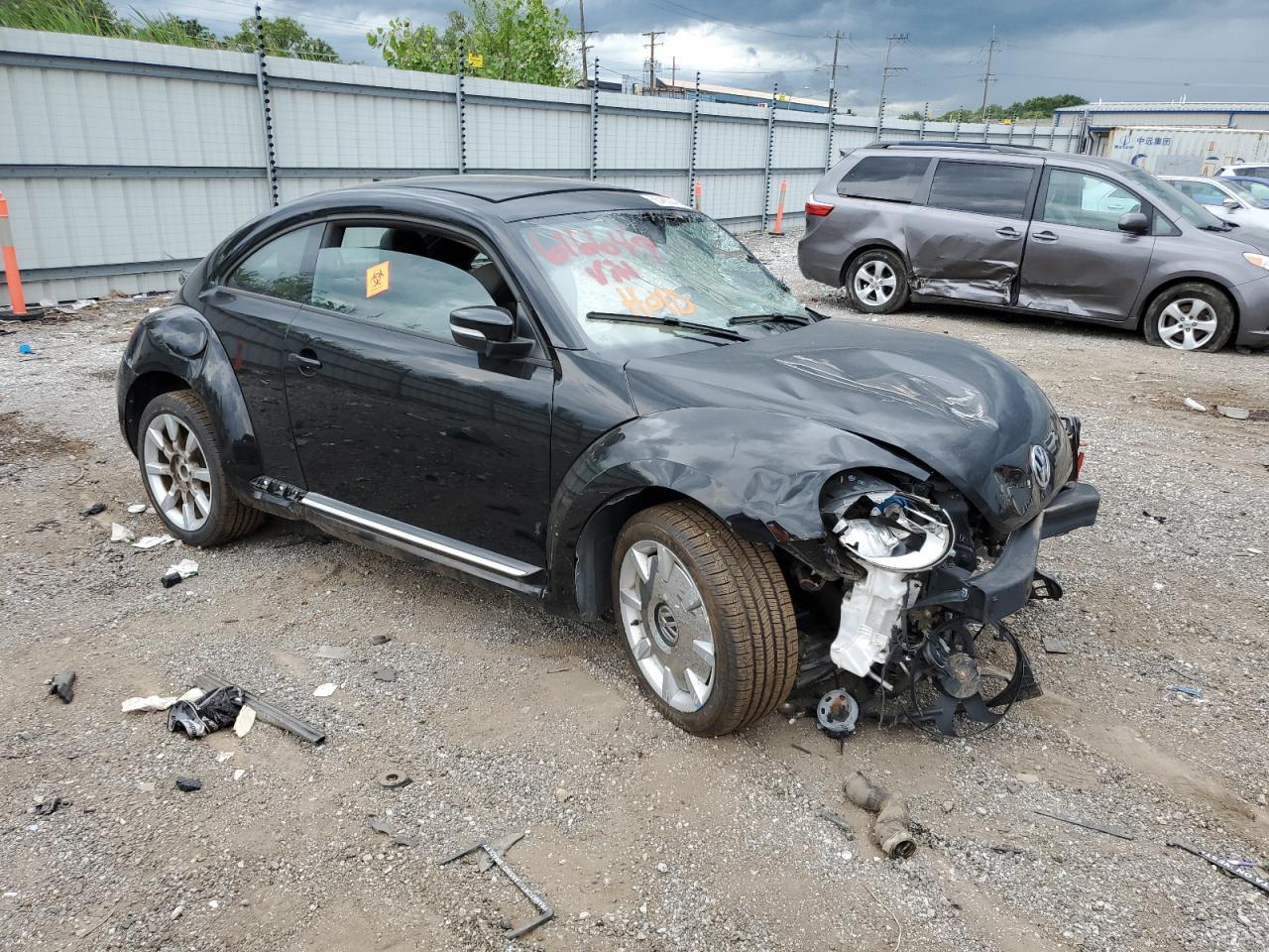 2016 Volkswagen Beetle Se - zdjęcie 4