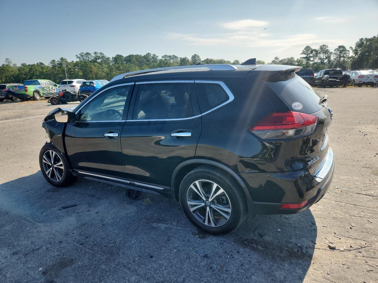 2017 Nissan Rogue S - zdjęcie 2