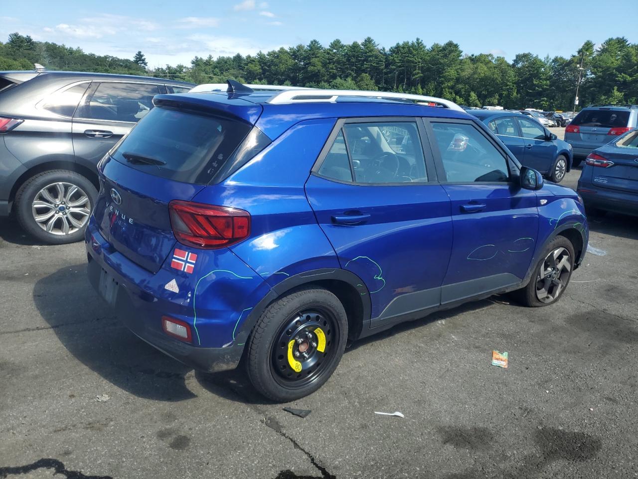 2022 Hyundai Venue Sel - zdjęcie 3