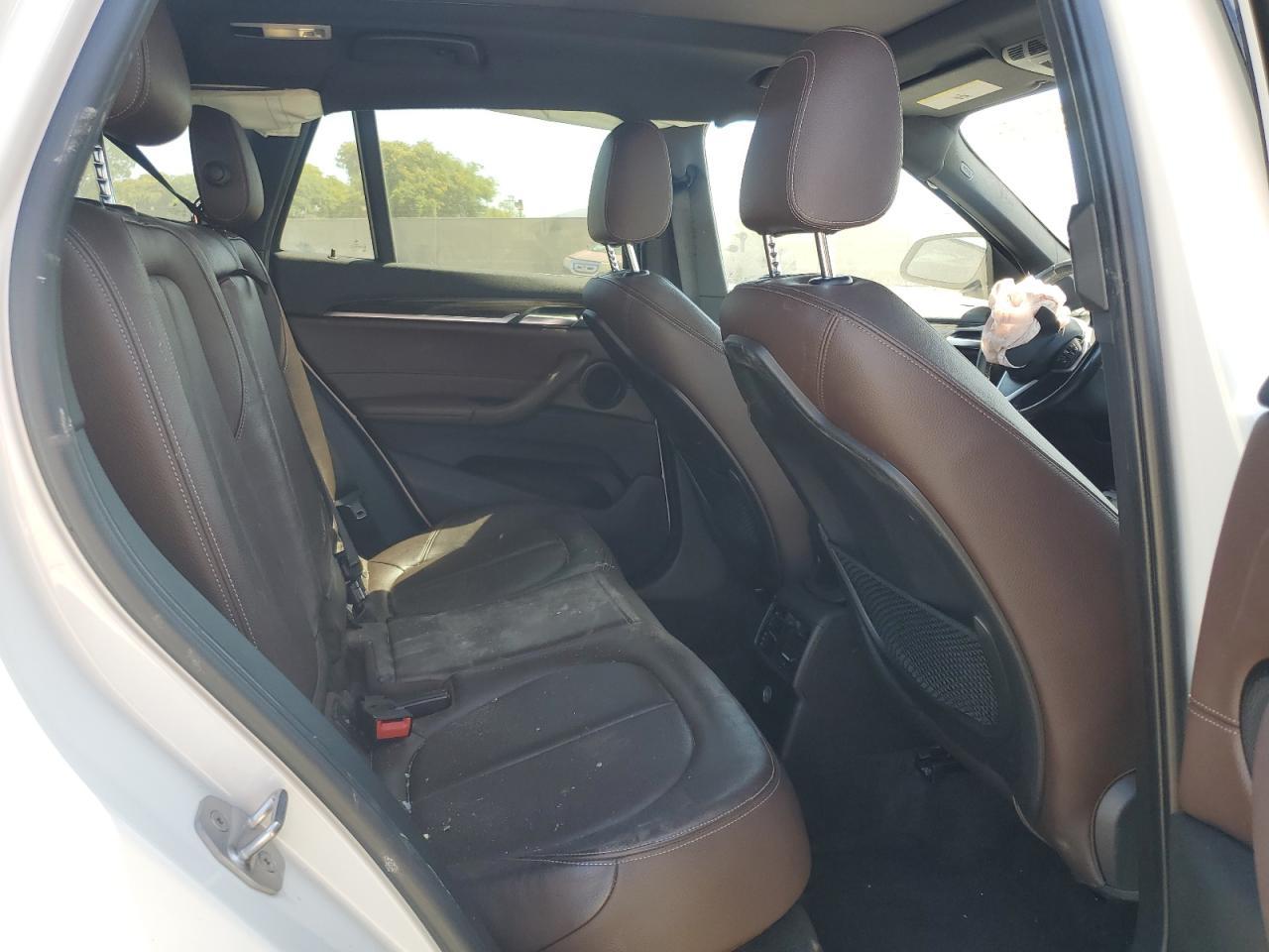 2017 BMW X1 - zdjęcie 11