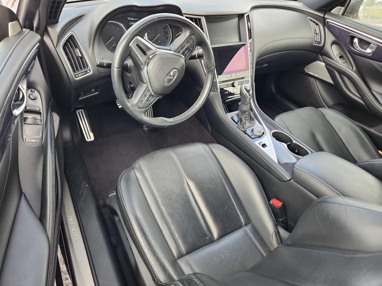 2017 Infiniti Q60 Red Sport 400 - zdjęcie 8