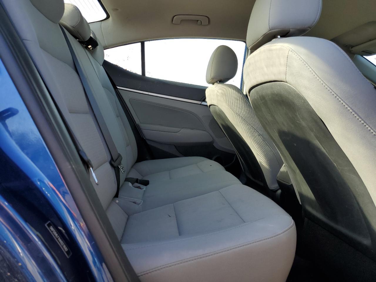 2017 Hyundai Elantra Se - zdjęcie 10