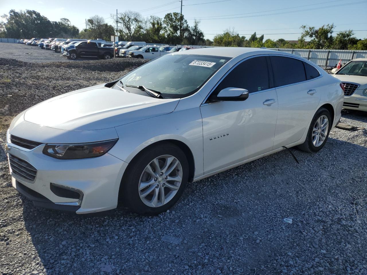 2017 Chevrolet Malibu Lt - zdjęcie główne
