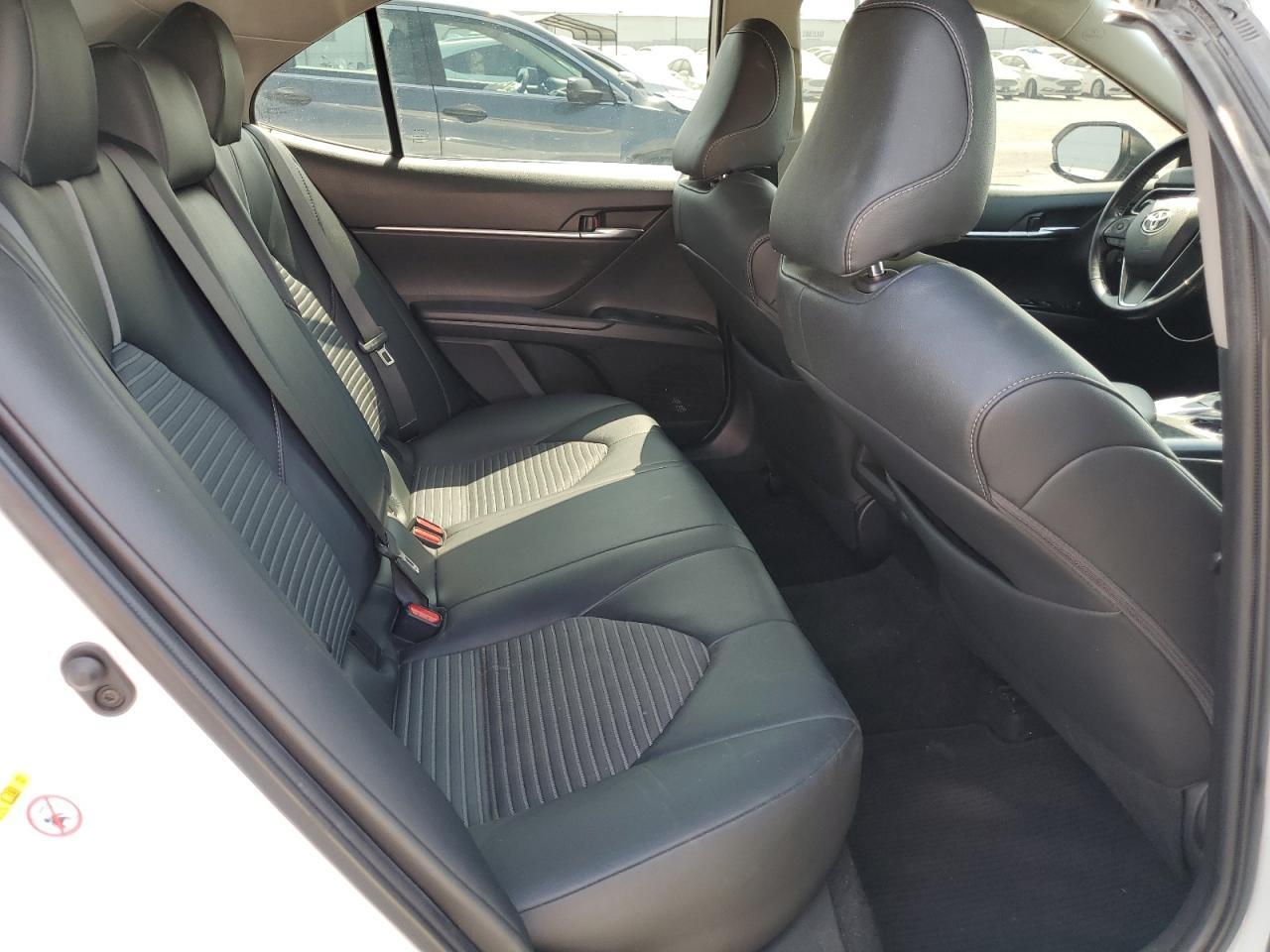 2019 Toyota Camry L - zdjęcie 10