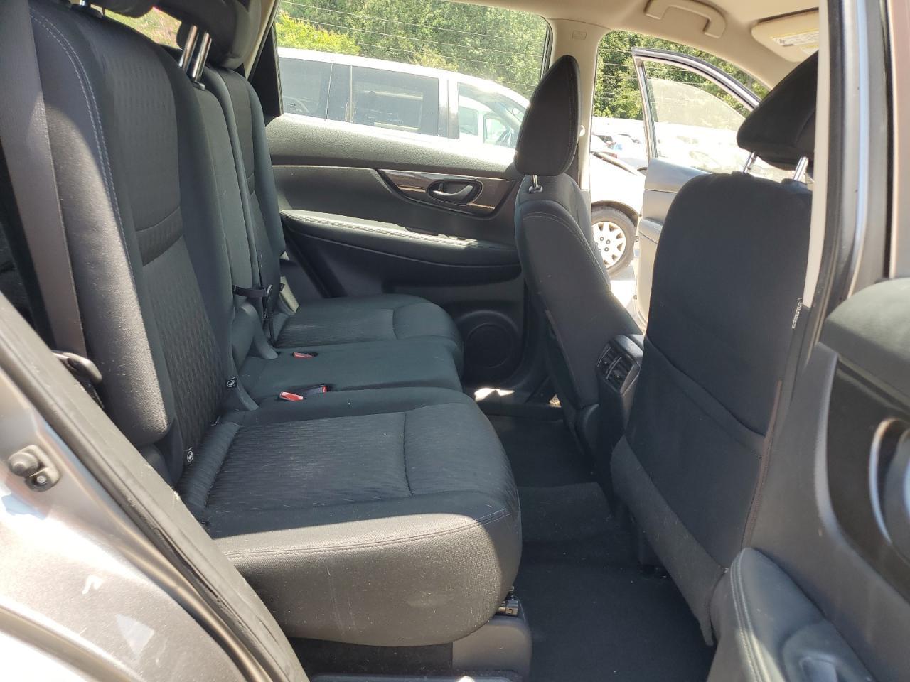 2019 Nissan Rogue S - zdjęcie 10