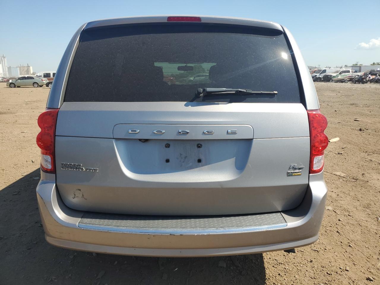 2014 Dodge Grand Caravan R/T - zdjęcie 6
