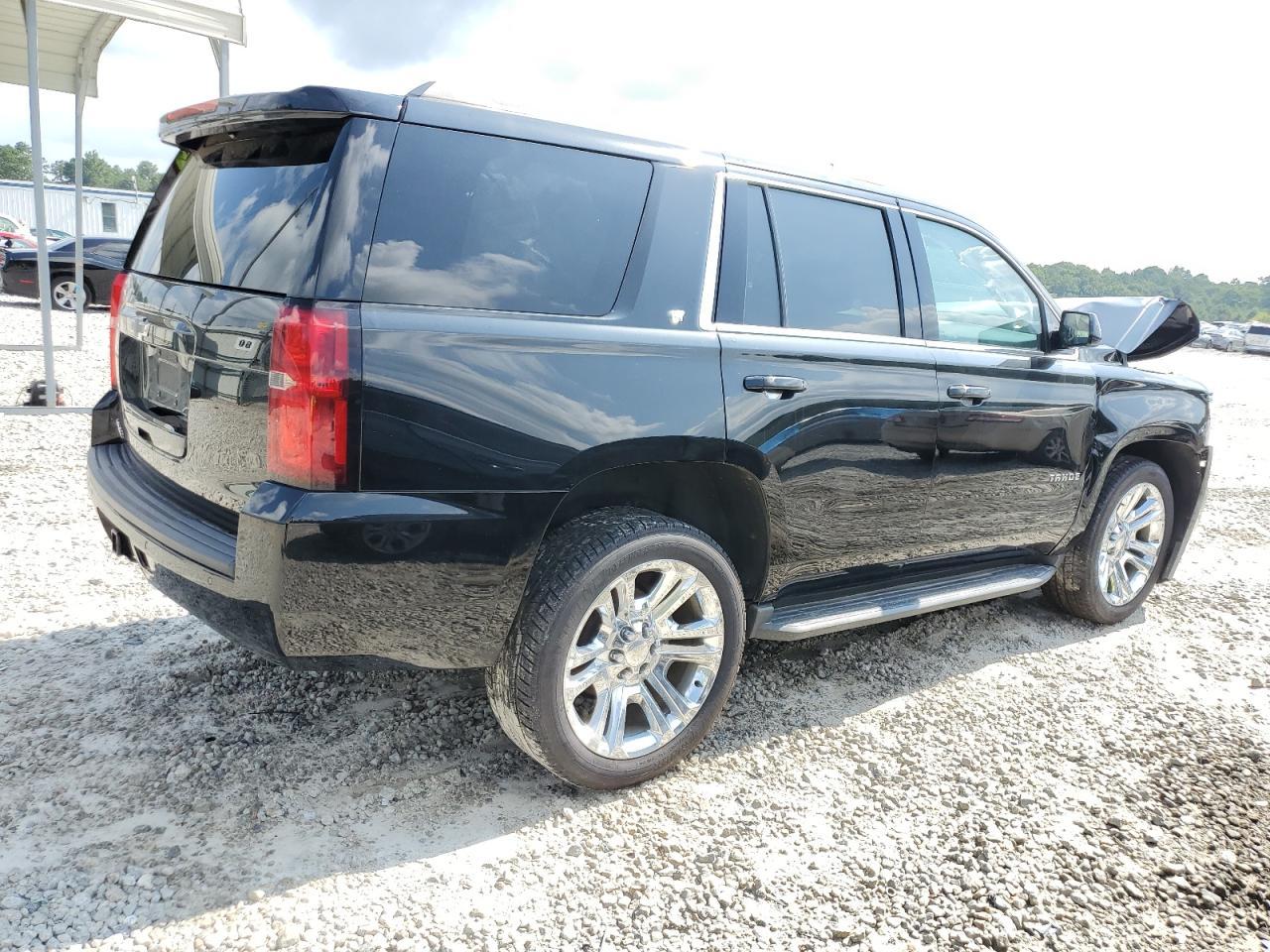 2020 Chevrolet Tahoe C1500 Lt - zdjęcie 3