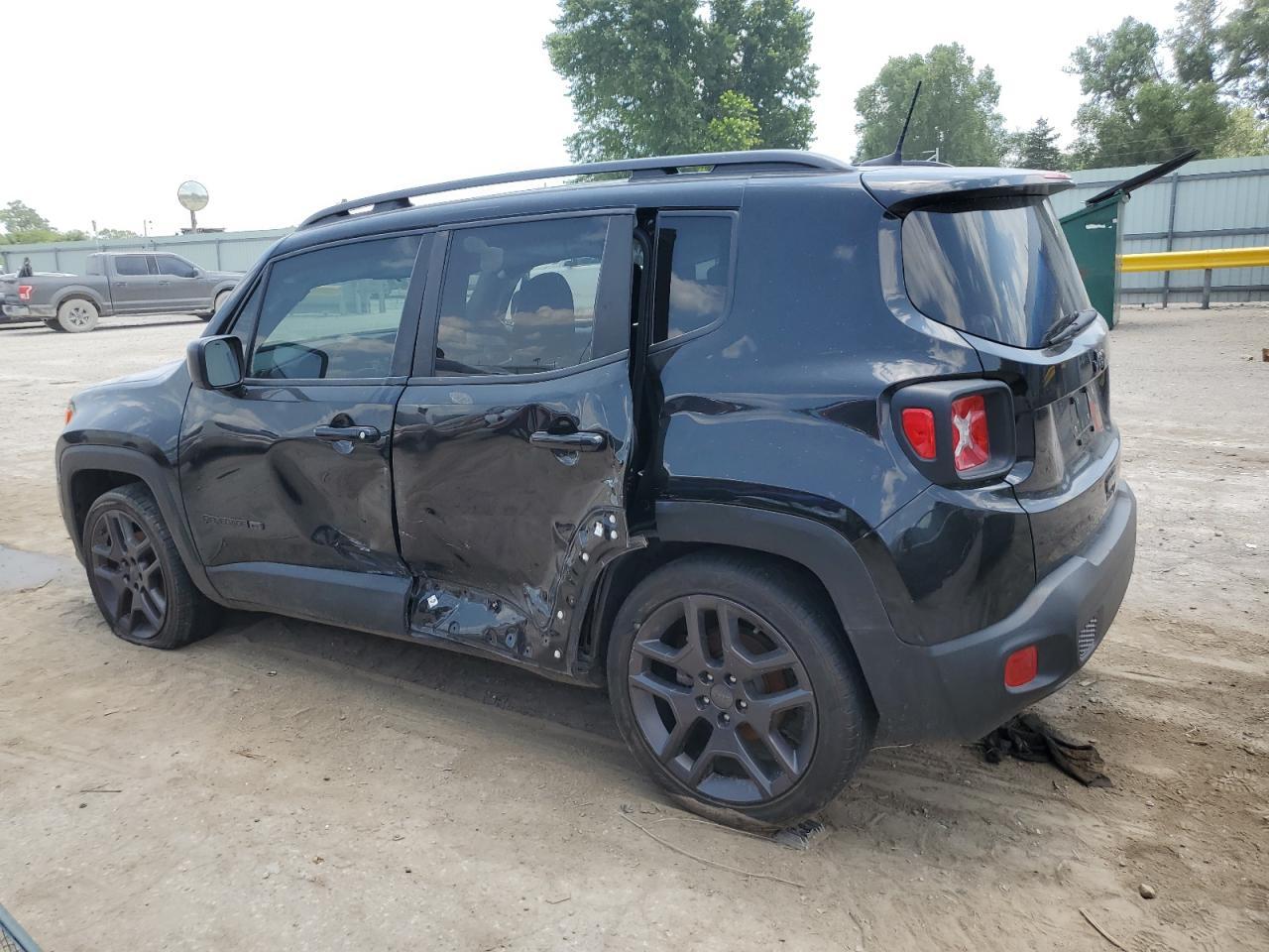 2021 Jeep Renegade Latitude - zdjęcie 2