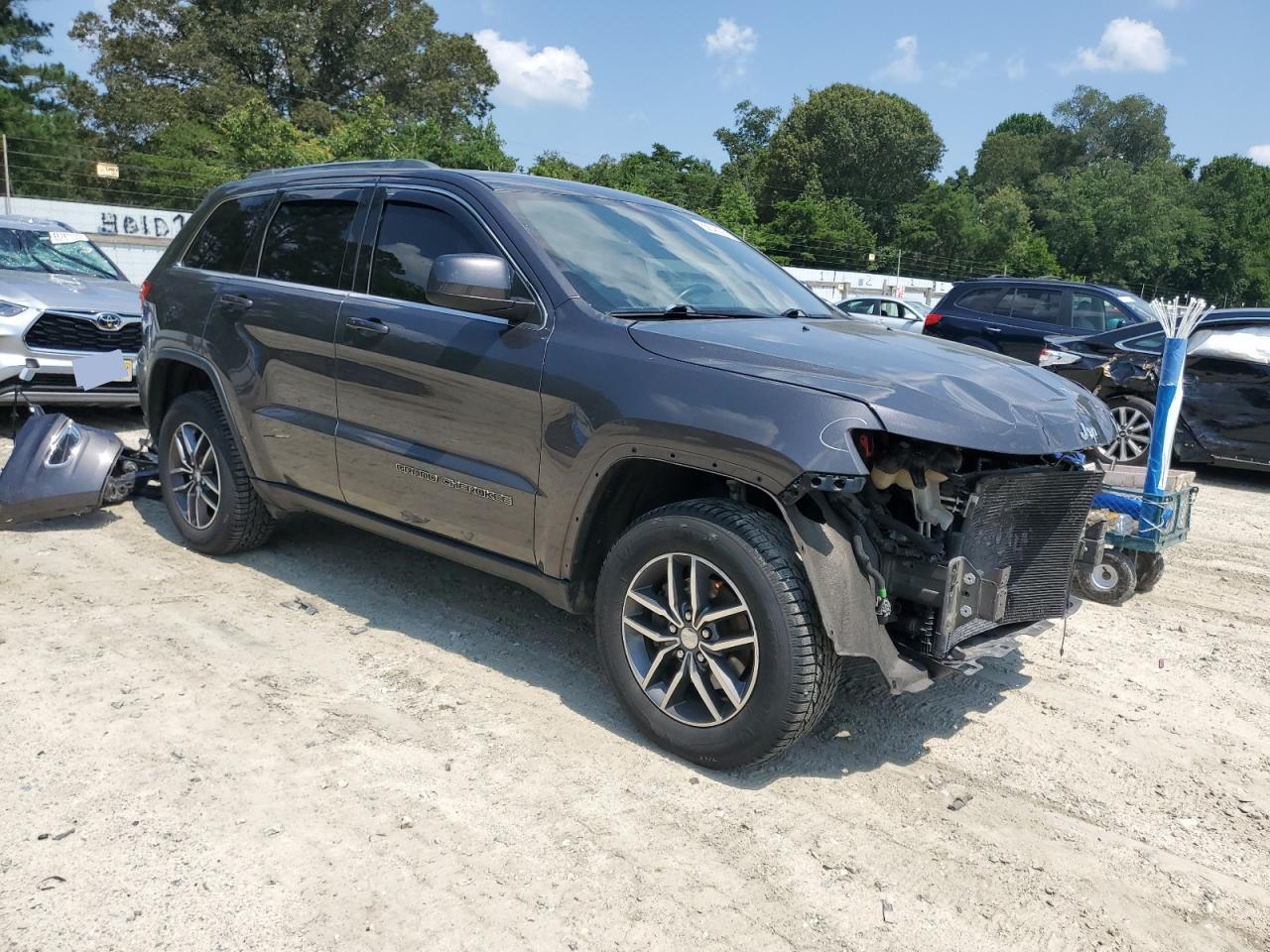 2018 Jeep Grand Cherokee Laredo - zdjęcie 4
