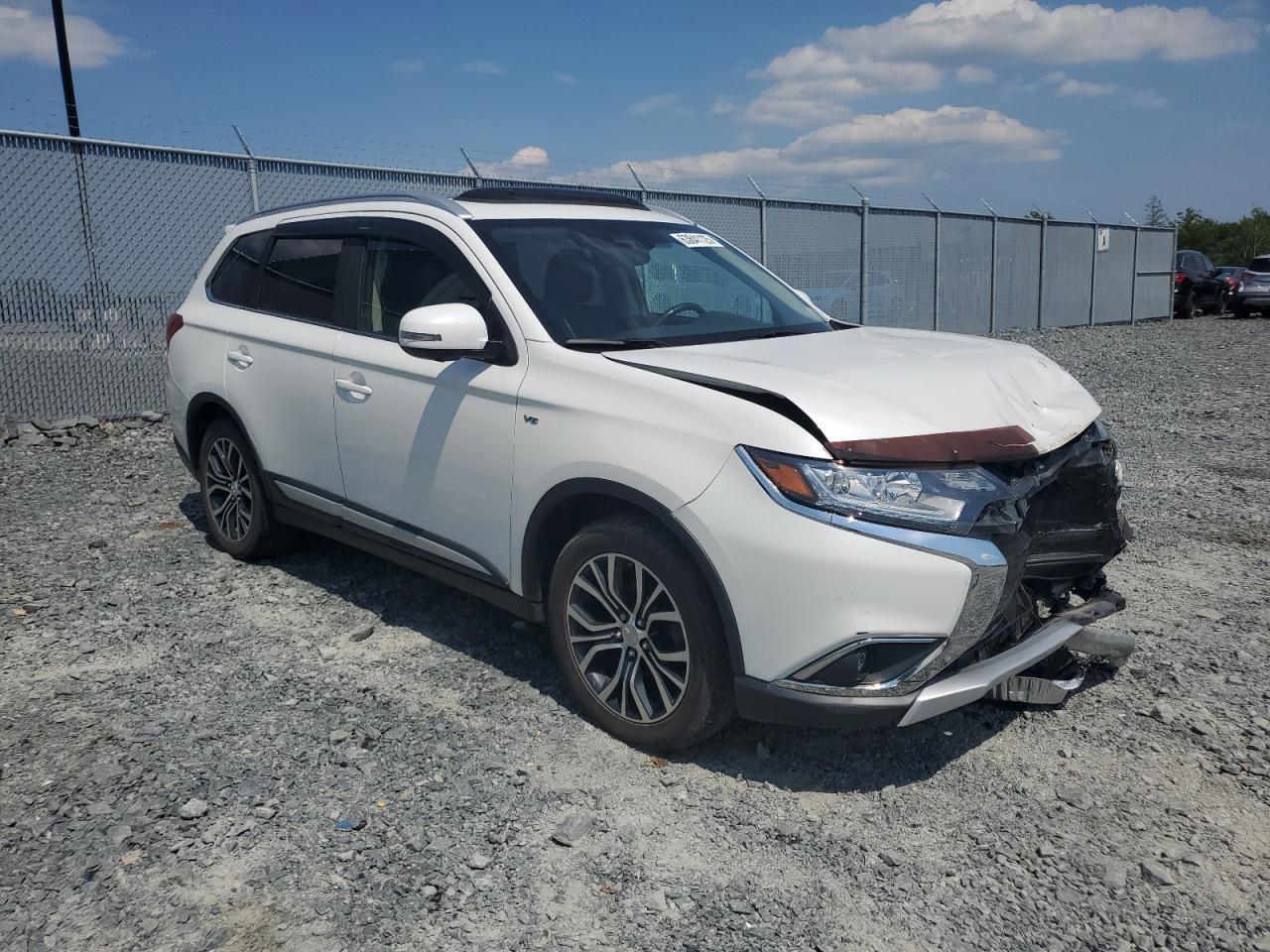 2017 Mitsubishi Outlander Gt - zdjęcie 4