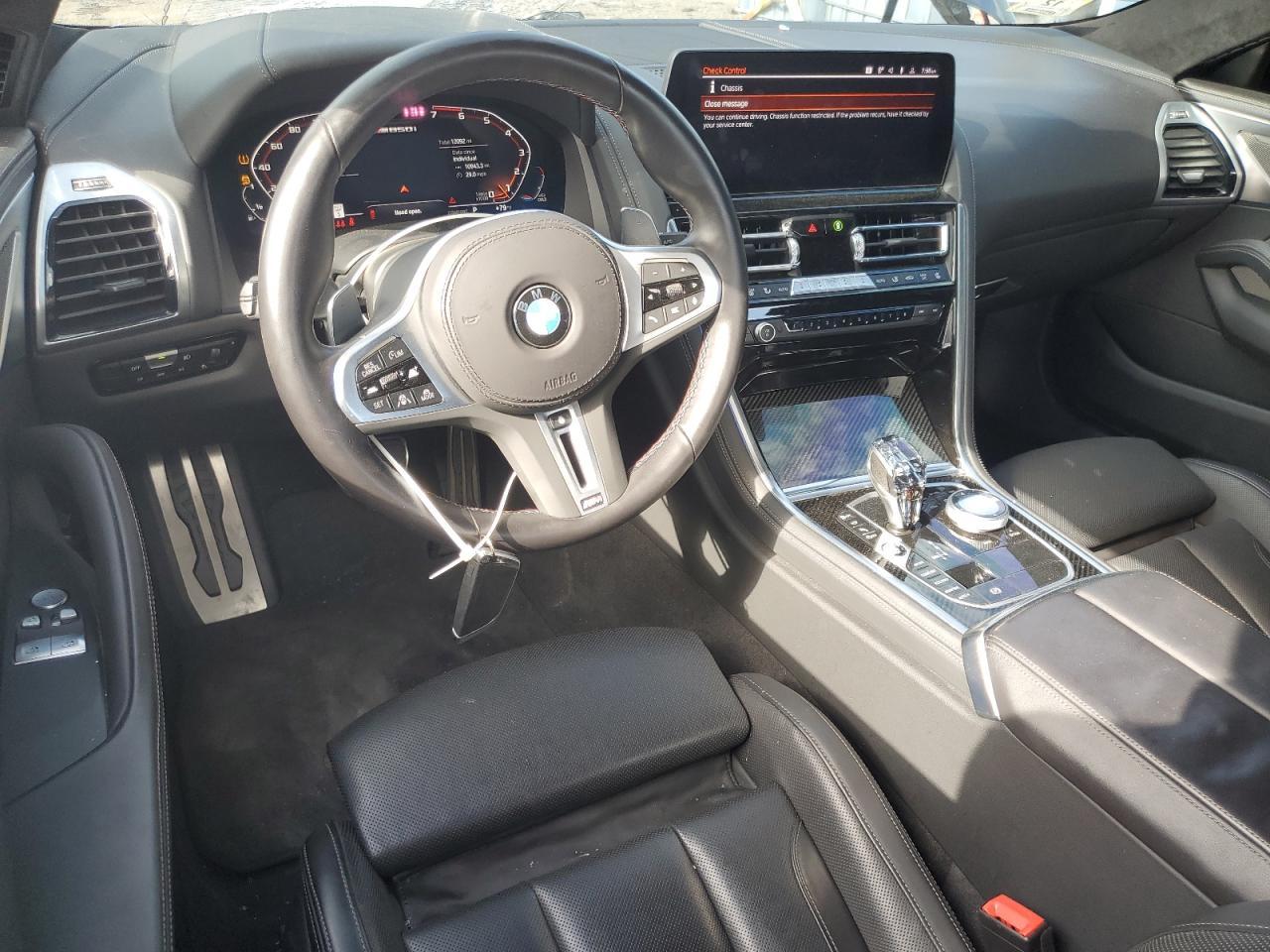 2024 BMW M850Xi - zdjęcie 8