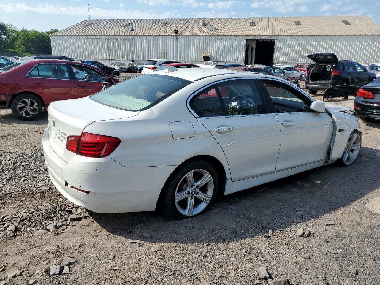 2013 BMW 528 Xi - zdjęcie 3