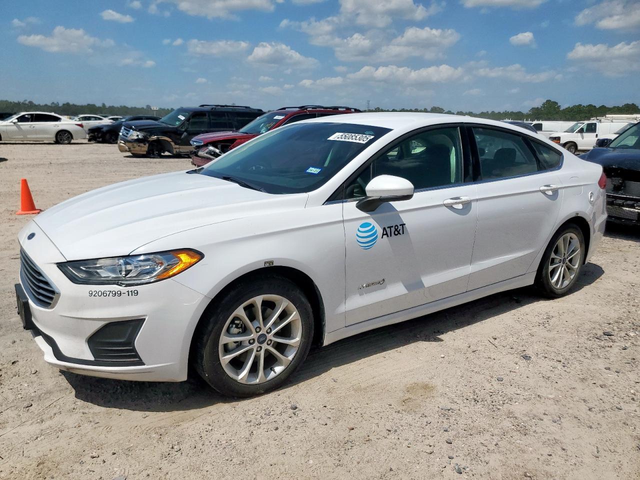 2019 Ford Fusion Se - zdjęcie główne