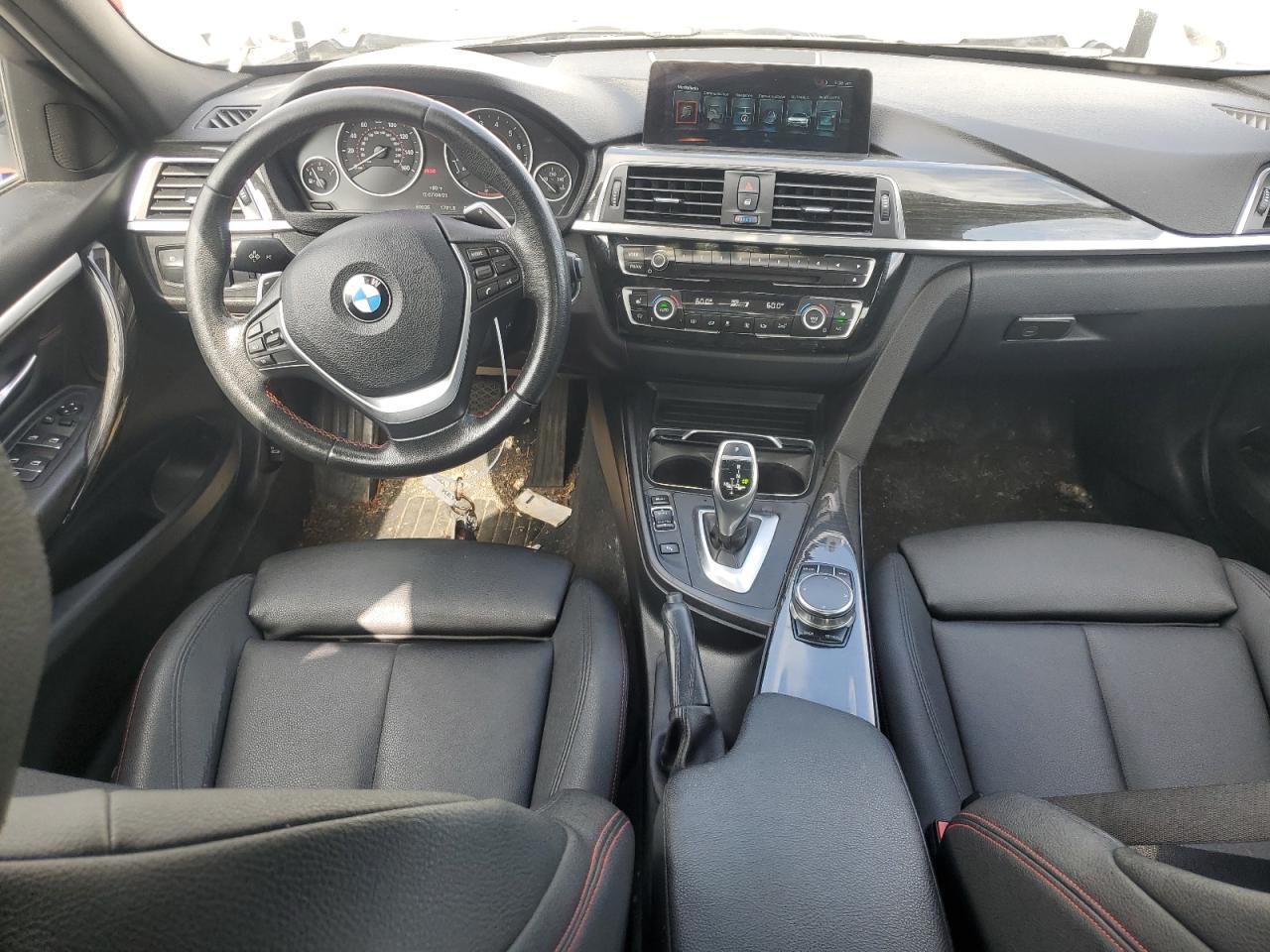 2017 BMW 330 Xi - zdjęcie 8
