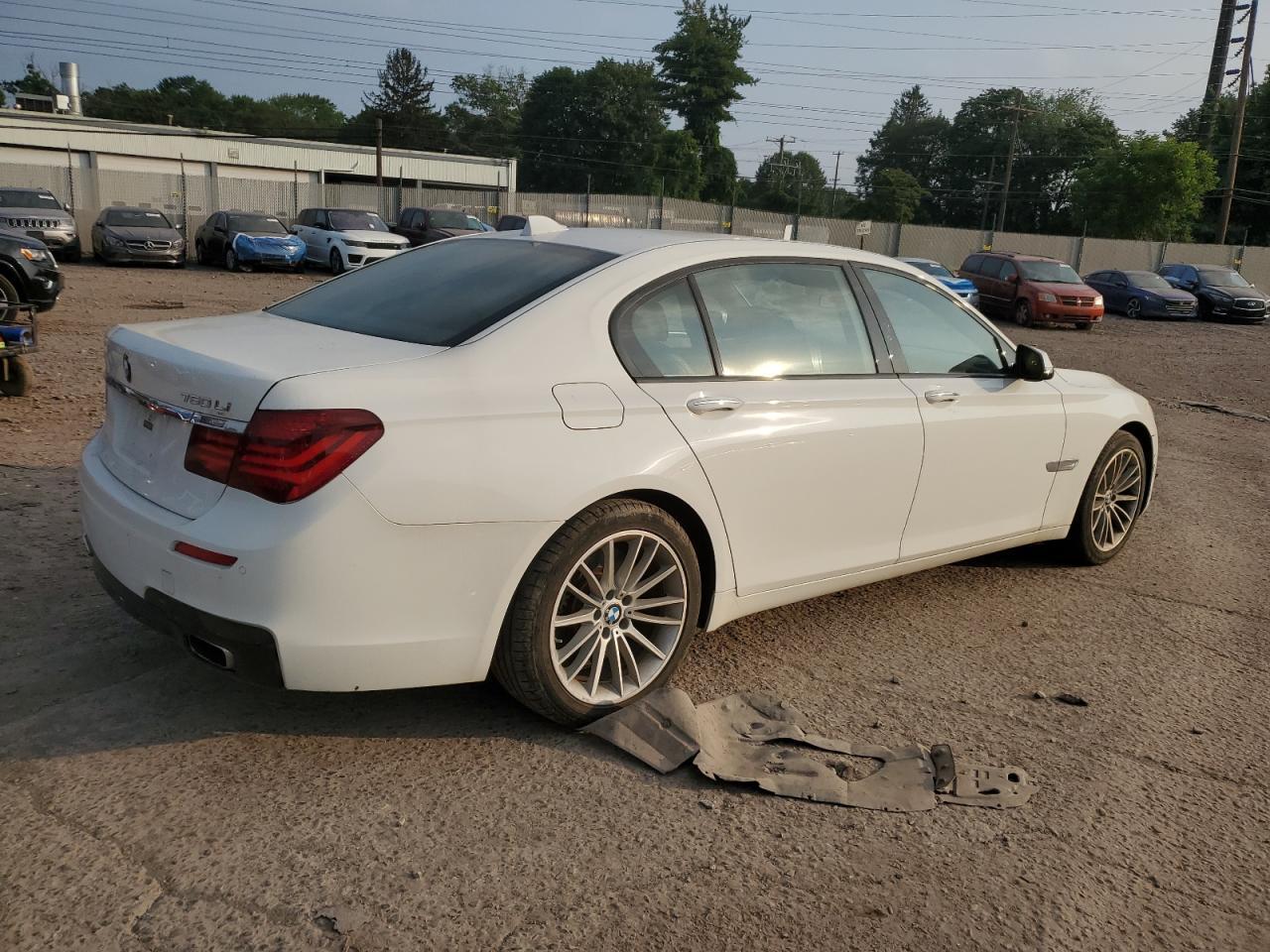 2013 BMW 750 Lxi - zdjęcie 3