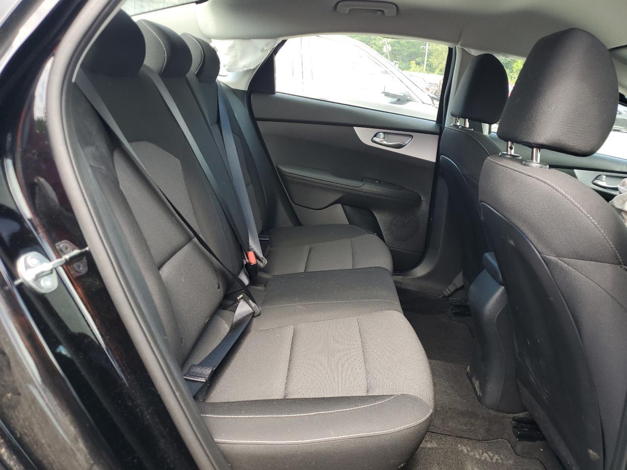 2024 Kia Forte Lx - zdjęcie 10